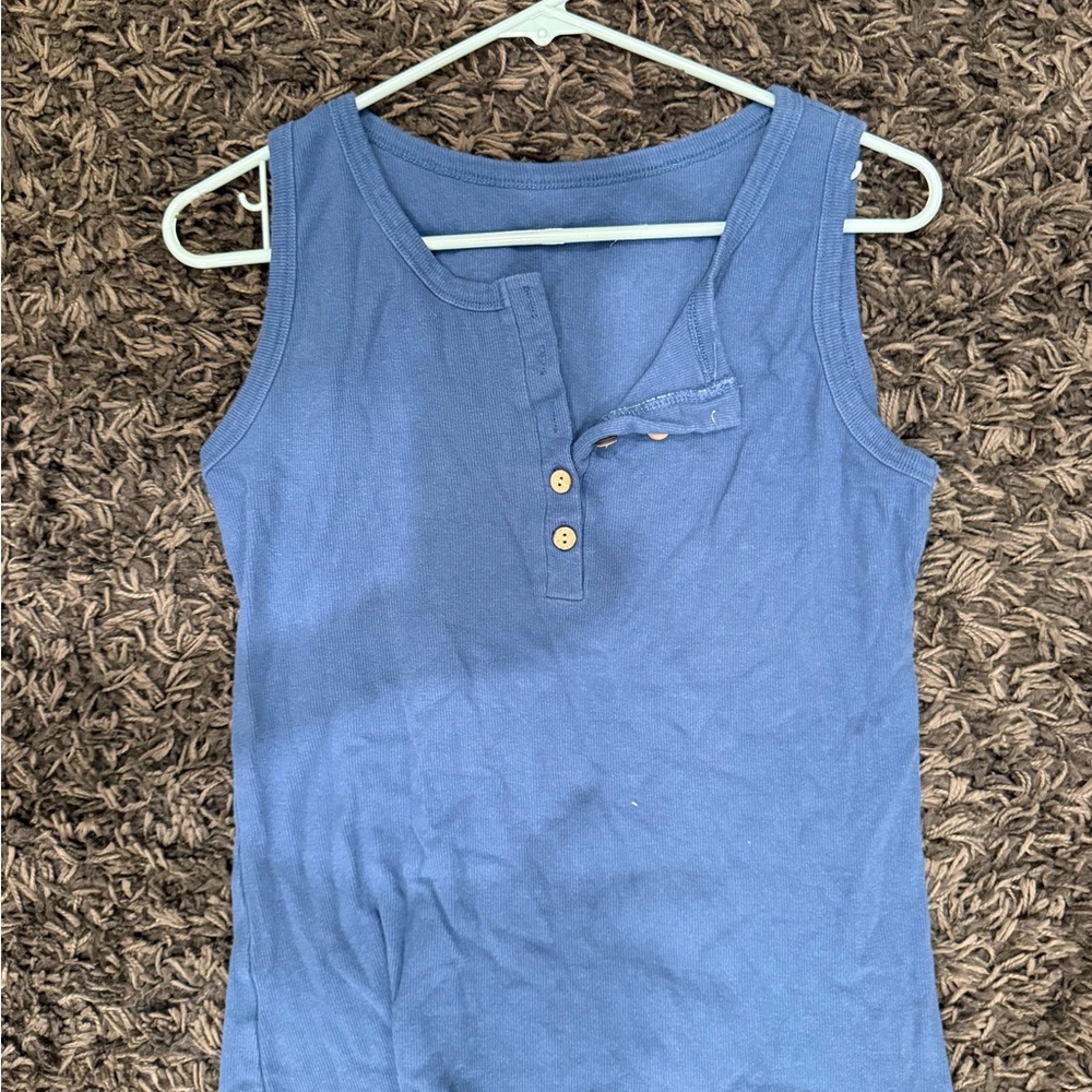 VENUS Button-Detail Blue Tank Top